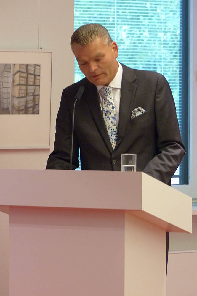 Abbildung Innenminister Holger Stahlknecht würdigte die Verdienste der langjährigen Leiterin ebenso wie...