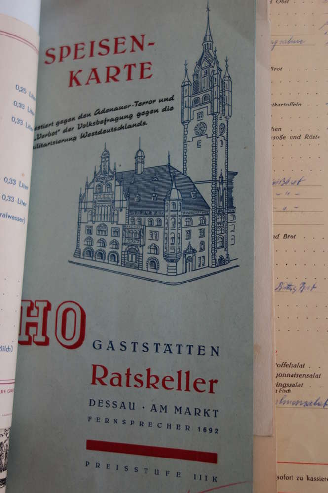 Aus K 48, Nr. 285_Speisekarten Preisstufe I - III K. Klicken zum Vergrößern.