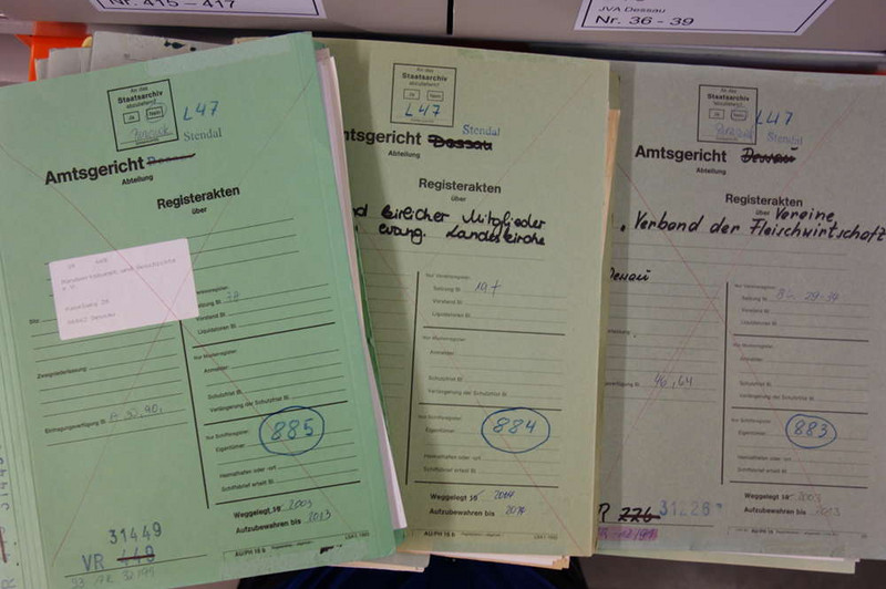L 47, Nr. 883-885: Verschiedene Akten aus der Überlieferung. Klicken zum Vergrößern. L 47, Nr. 883-885: Verschiedene Akten aus der Überlieferung. Klicken zum Vergrößern.