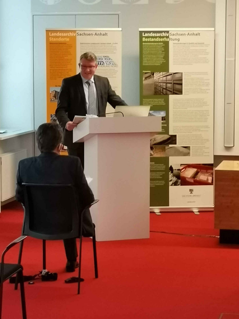 Herr Schödel während seier Rede.